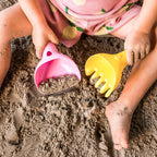 Quut Raki Multifunktions Werkzeug – Kreatives Outdoor Spielzeug für Sand & Garten