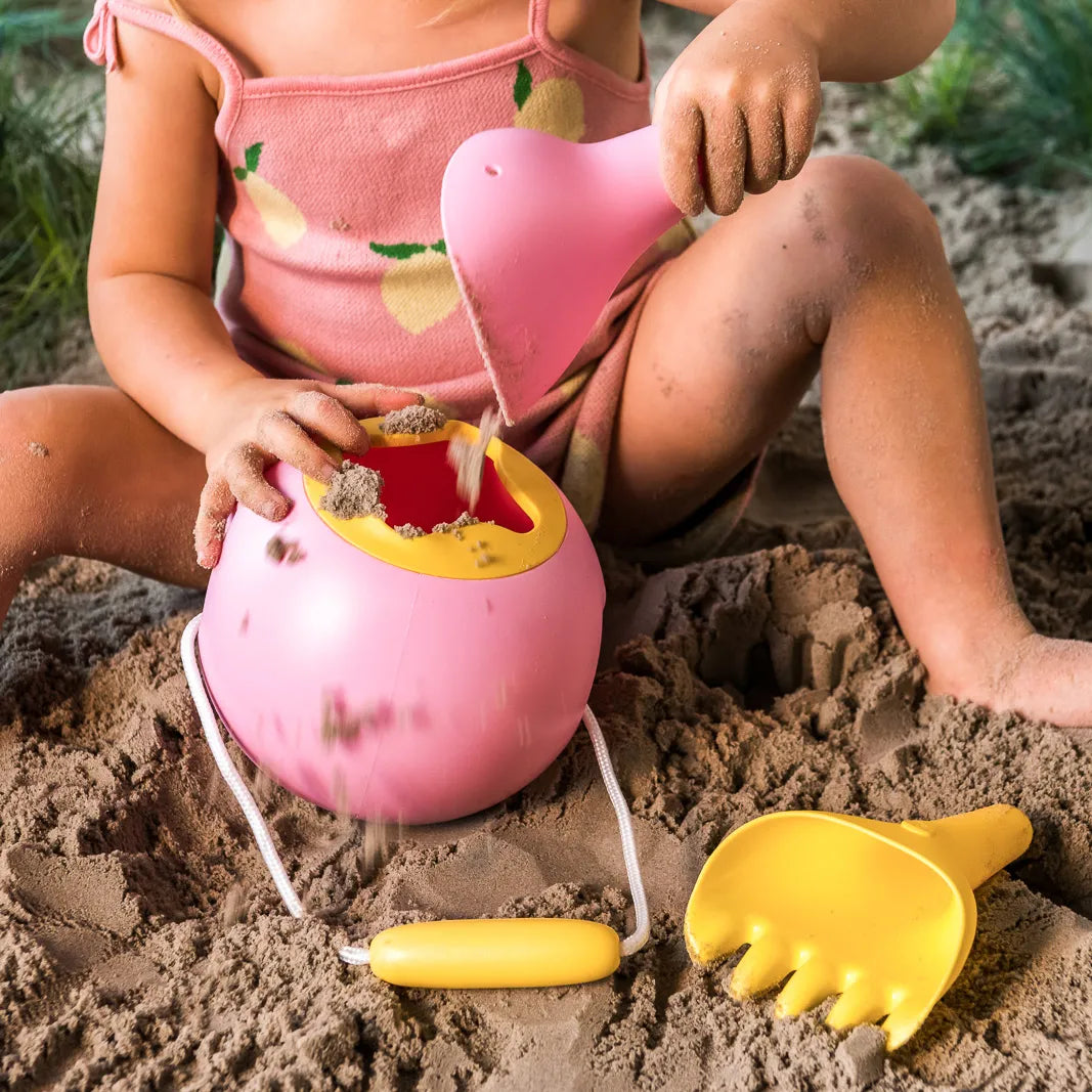 Quut Raki Multifunktions Werkzeug – Kreatives Outdoor Spielzeug für Sand & Garten