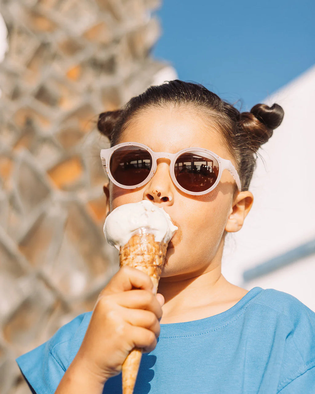 OLIVIO & CO Kinder Sonnenbrille Oval Vanilla Brownie – UV400 Schutz für Kinder