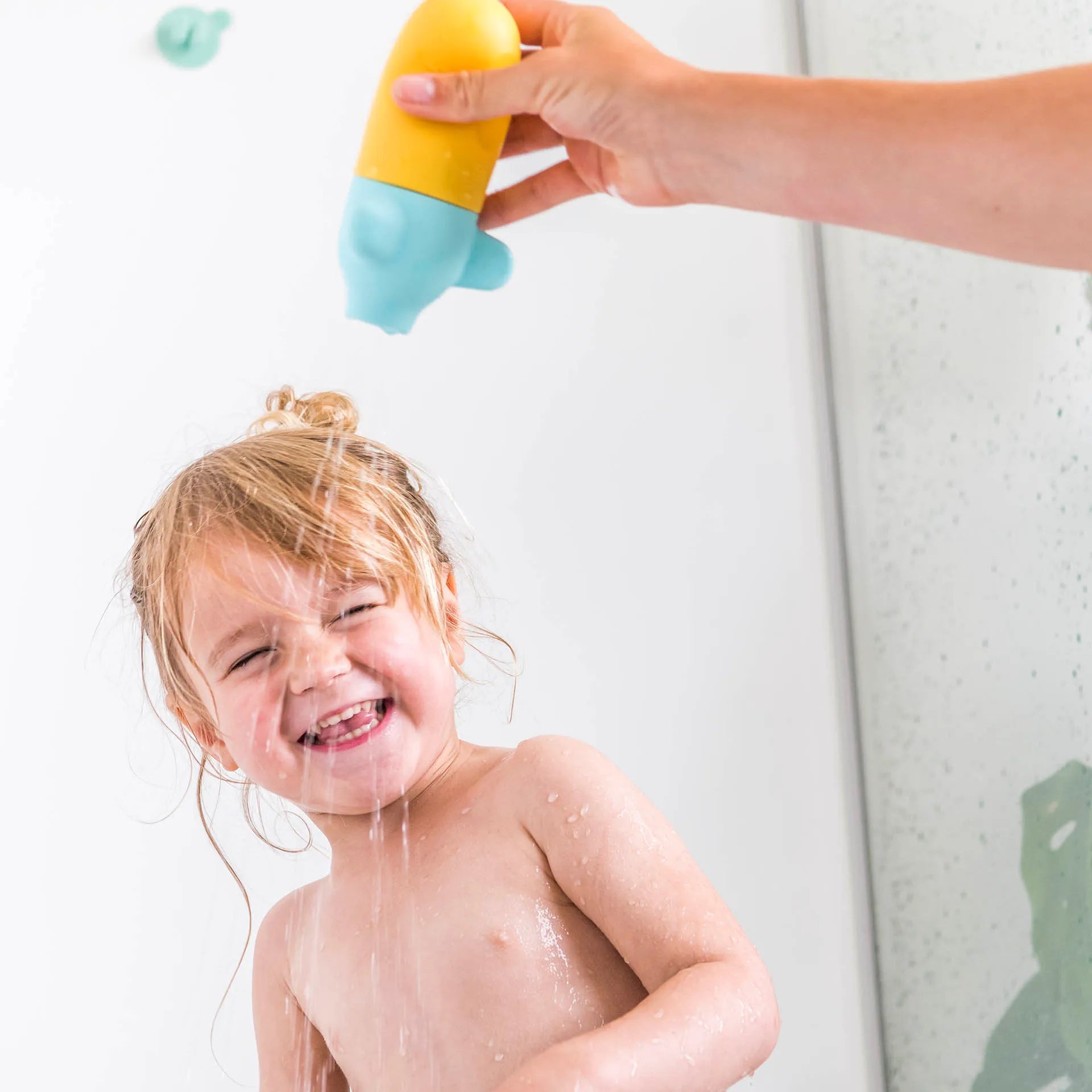 Quut Squeezi Submarine – Kreatives Silikon Badespielzeug für Wasserabenteuer
