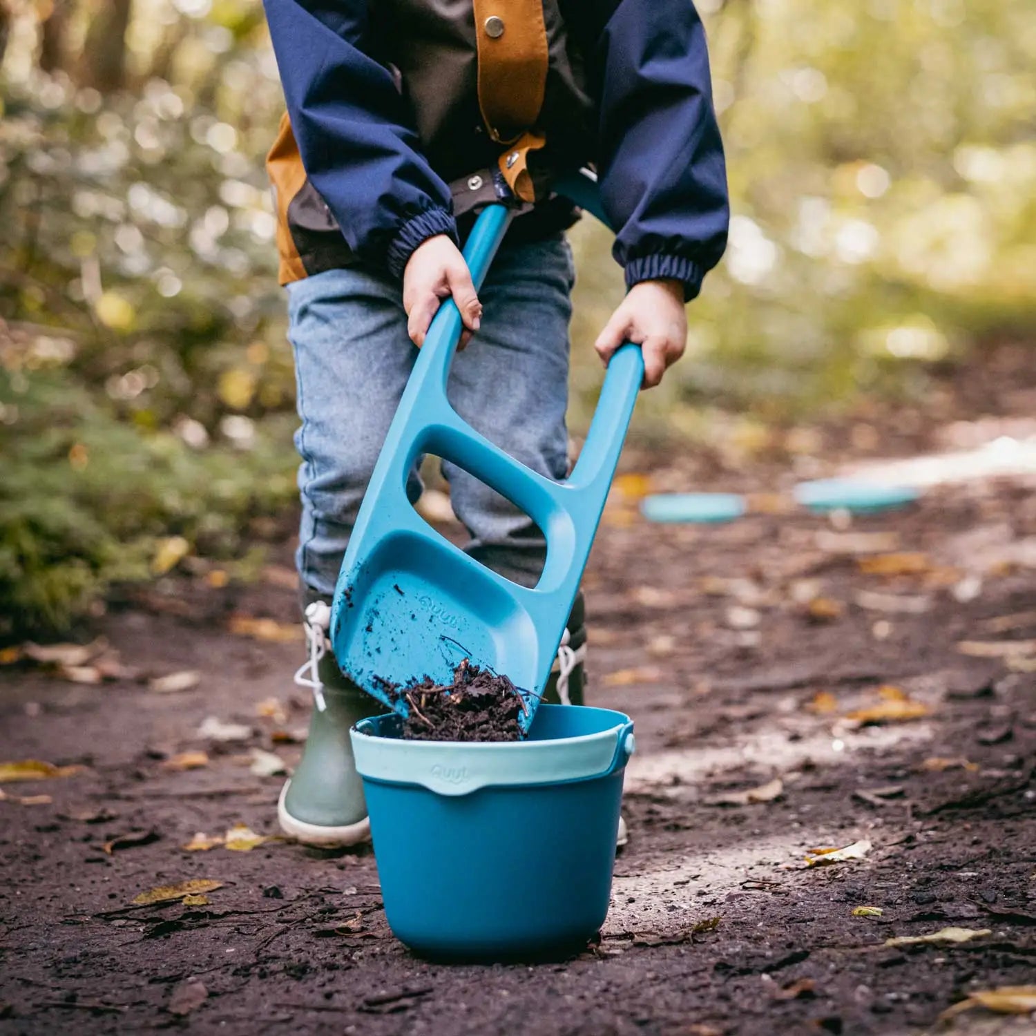 Quut Bucki Outdoor Eimer – Innovatives Strandspielzeug für kleine Entdecker