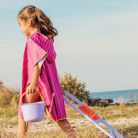 Quut Kinder Poncho – Schnelltrocknender Strandponcho für Sommer & Urlaub