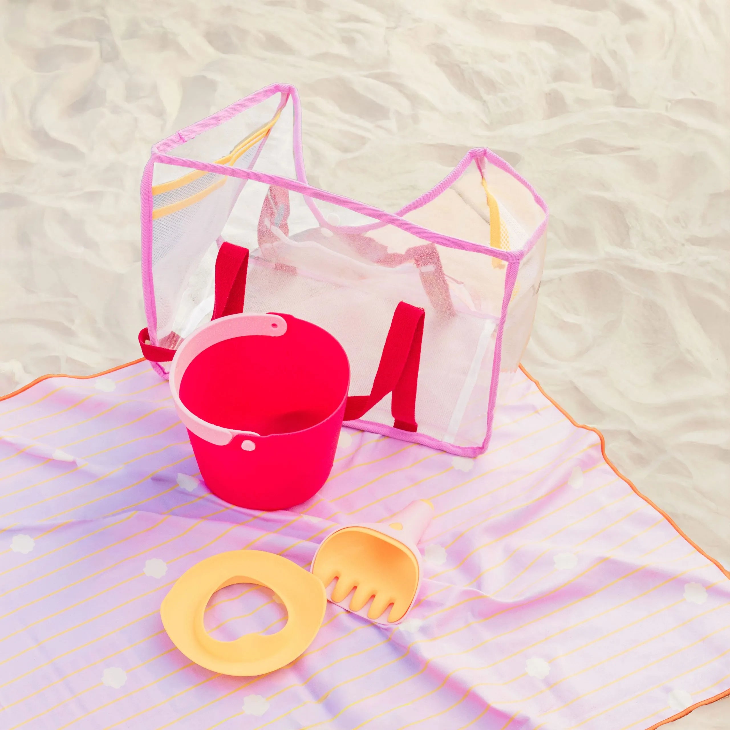 Quut Beach Set – Premium Strandspielzeug Set für Sommer & Urlaub