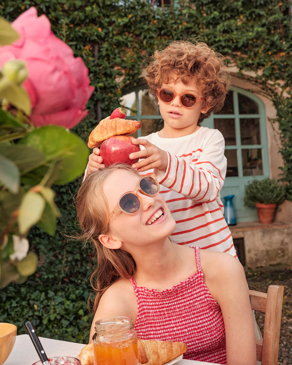 Olivio&Co Junior Sonnenbrille Oval Apricot | 5–12 Jahre
