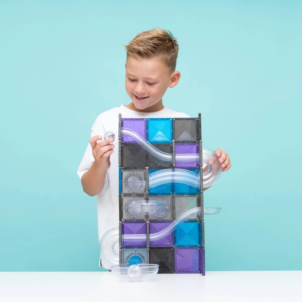 CONNETIX Ball Run Galaxy Pack 61 Pieces – Magnetic Ball Run with Light-Up Balls