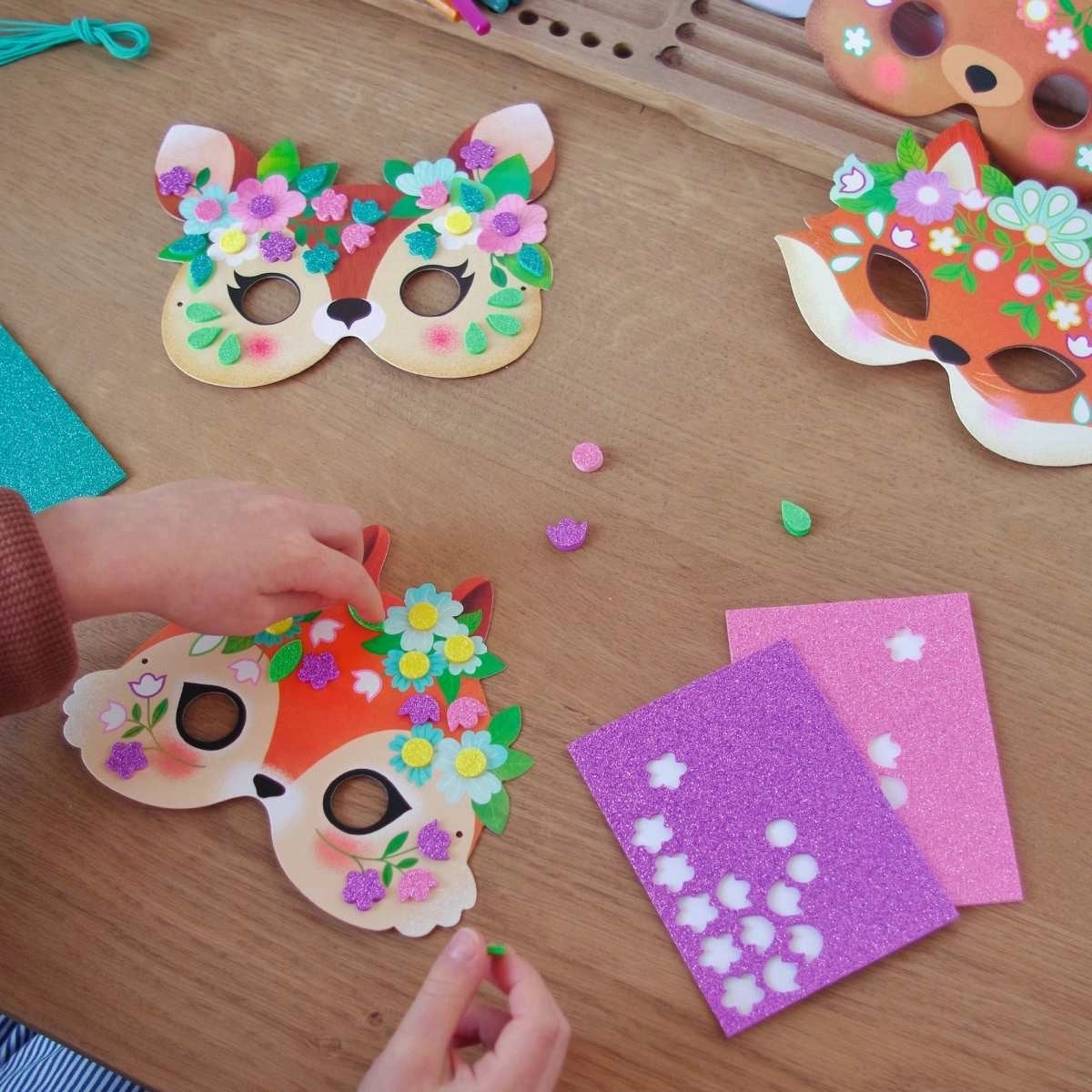 Djeco DIY 8 Masken Tiere – Kreatives Bastelset ab 4 Jahren