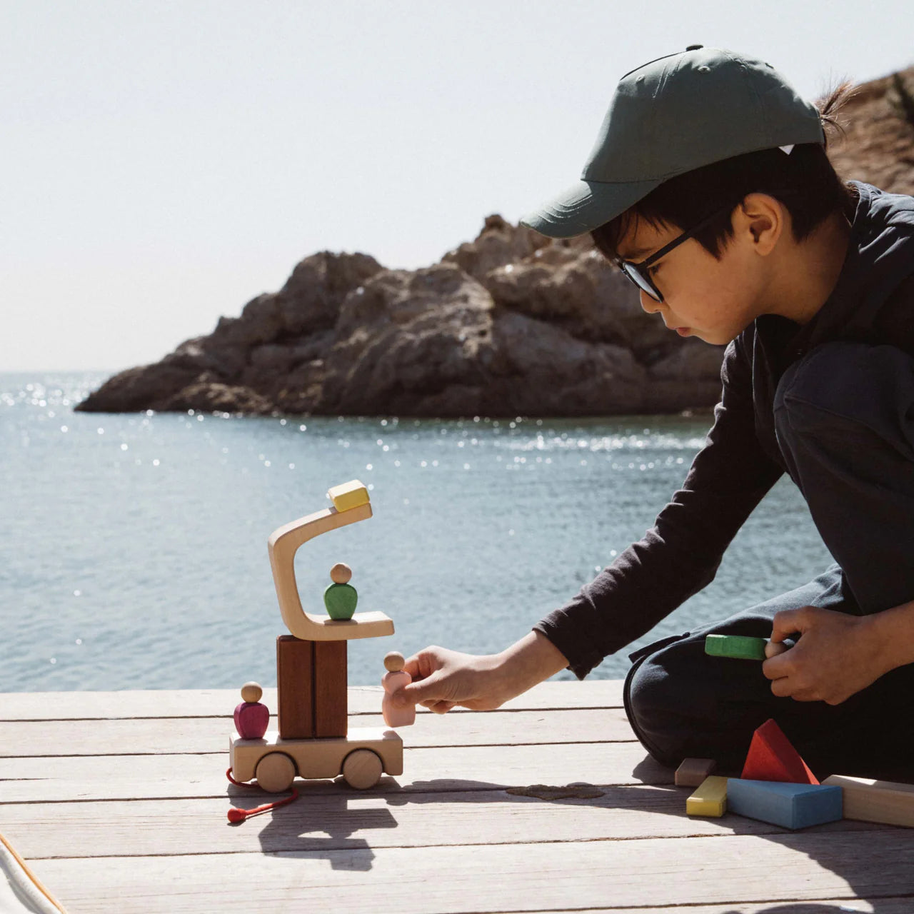 AVDAR Trailer Travel Wooden Building Blocks – 30 pieces