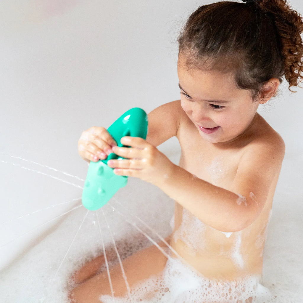 Quut Squeezi Croco – Silikon Badespielzeug für kreativen Wasserspaß