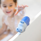 Quut Squeezi Hippo – Weiches Silikon Badespielzeug für kleine Entdecker