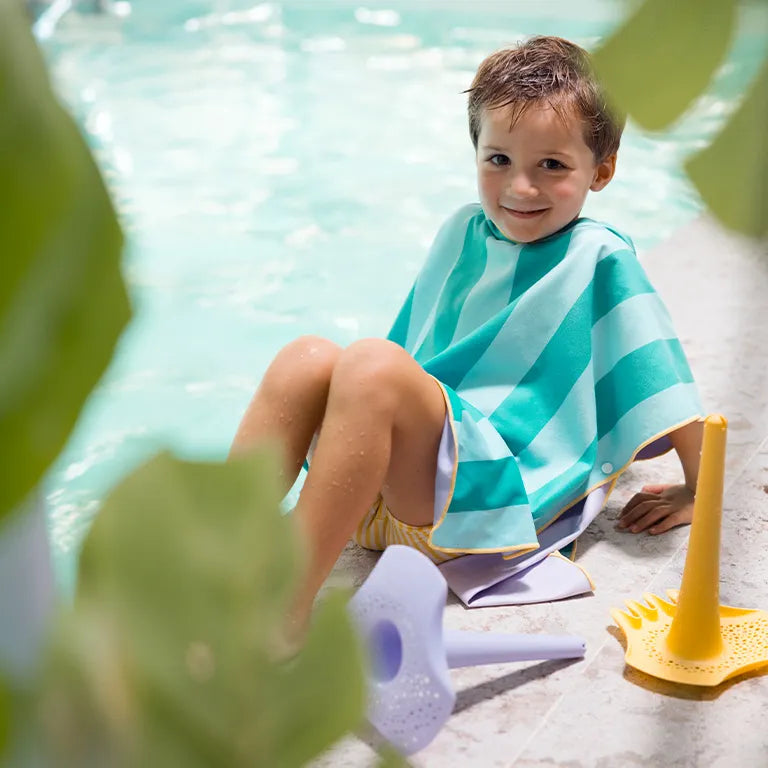 Quut Kinder Poncho – Schnelltrocknender Strandponcho für Sommer & Urlaub