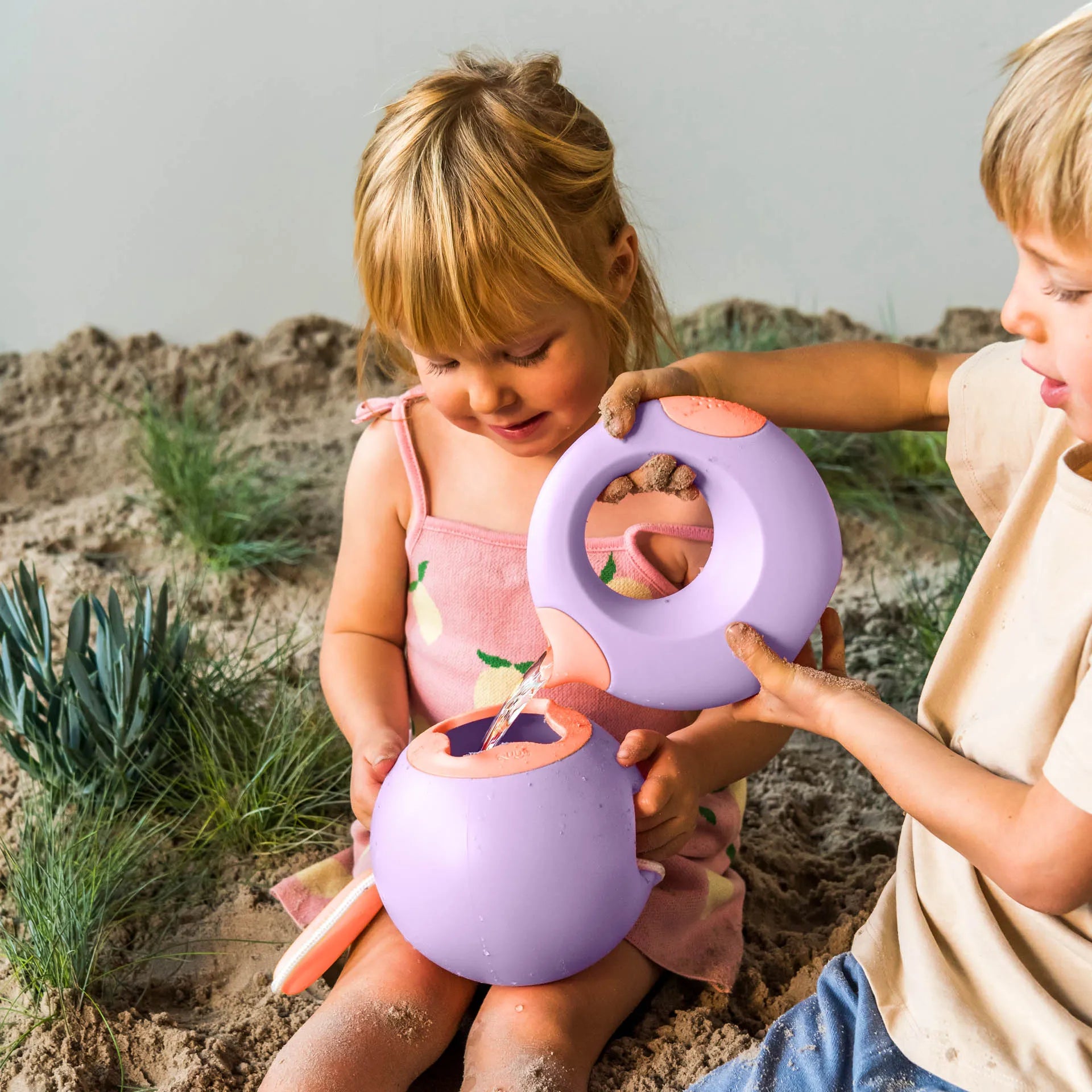 Quut Mini Ballo – Kompaktes Wasserspielzeug für kleine Kinder